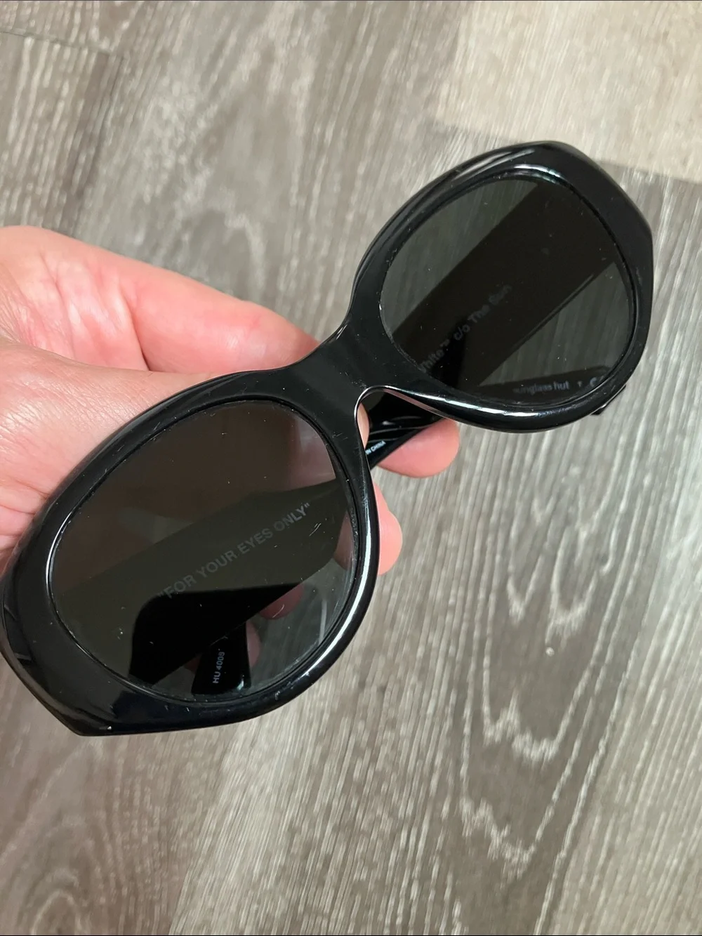 OFF-WHITE X SUNGLASS HUT Sunglasses